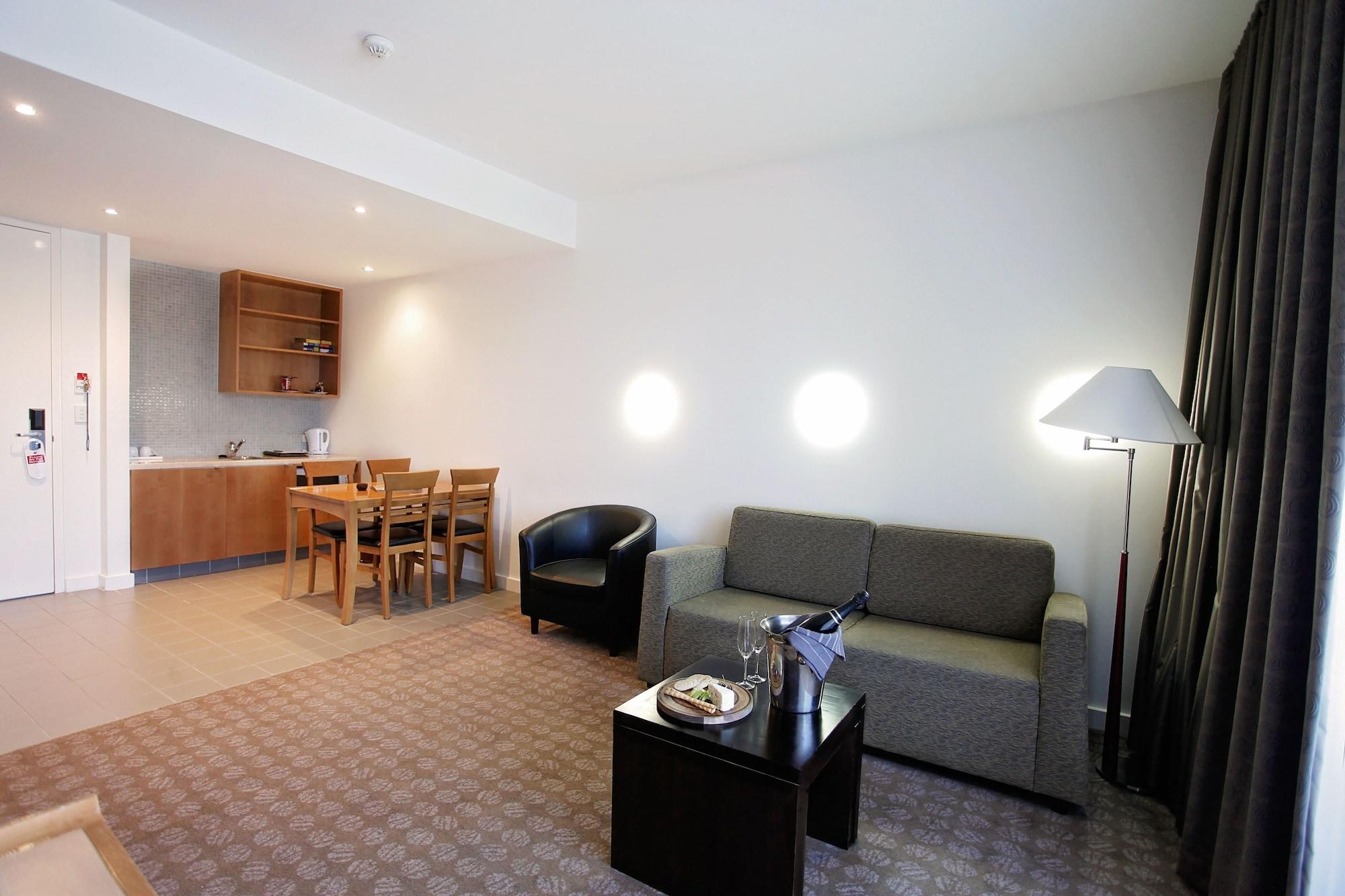 Golden Pebble Hotel Wantirna Ngoại thất bức ảnh