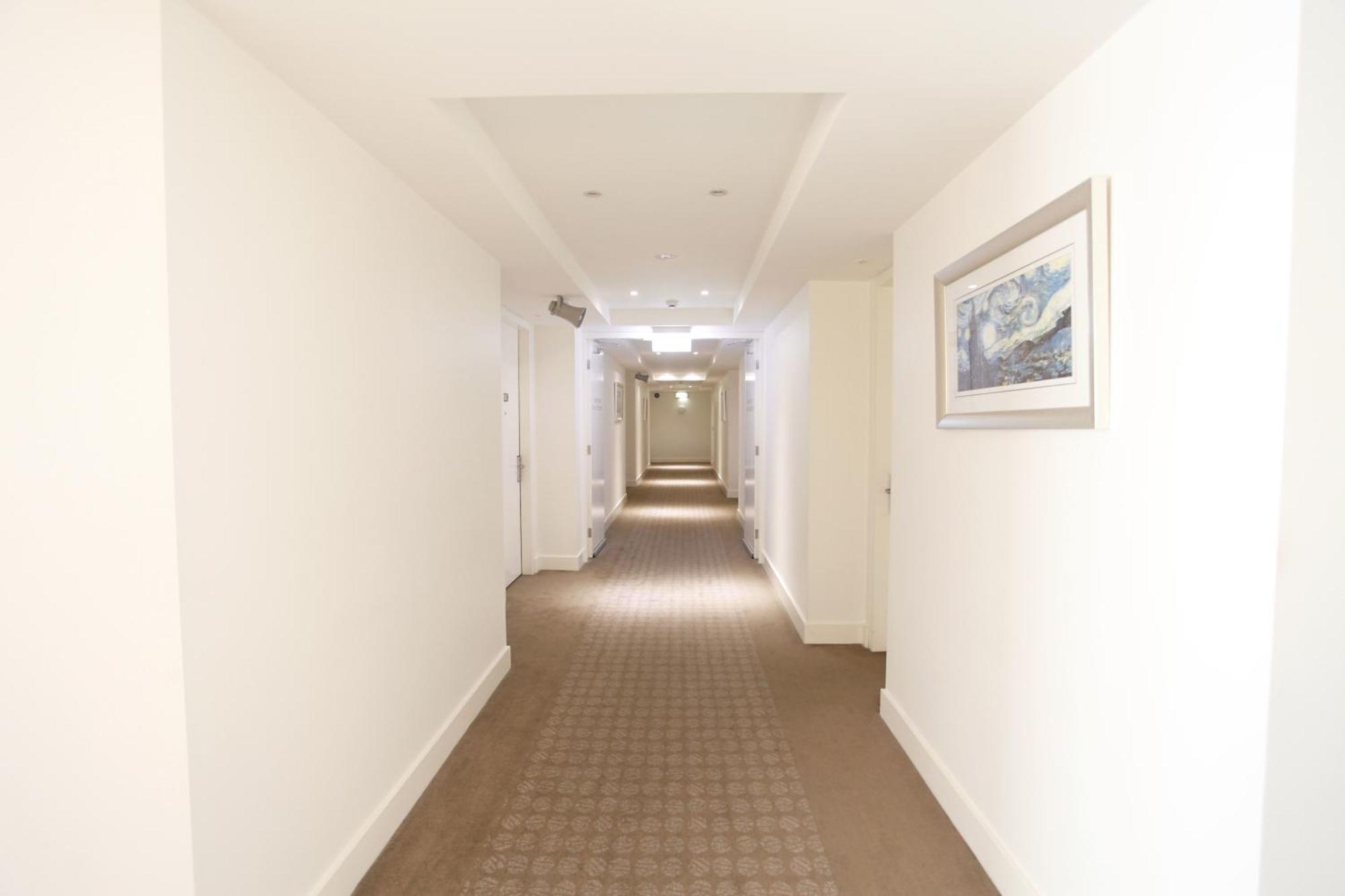 Golden Pebble Hotel Wantirna Ngoại thất bức ảnh