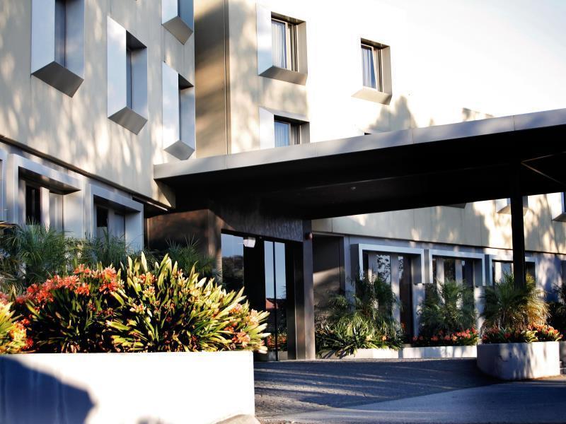Golden Pebble Hotel Wantirna Ngoại thất bức ảnh