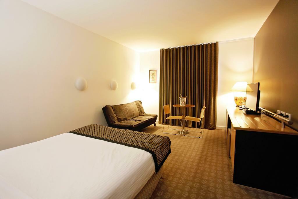 Golden Pebble Hotel Wantirna Ngoại thất bức ảnh